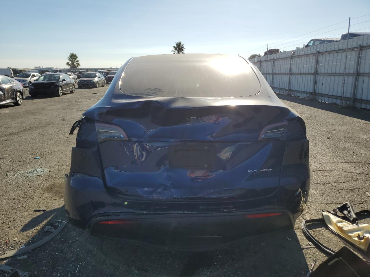 5YJYGAEE7MF297042 2021 Tesla Model Y