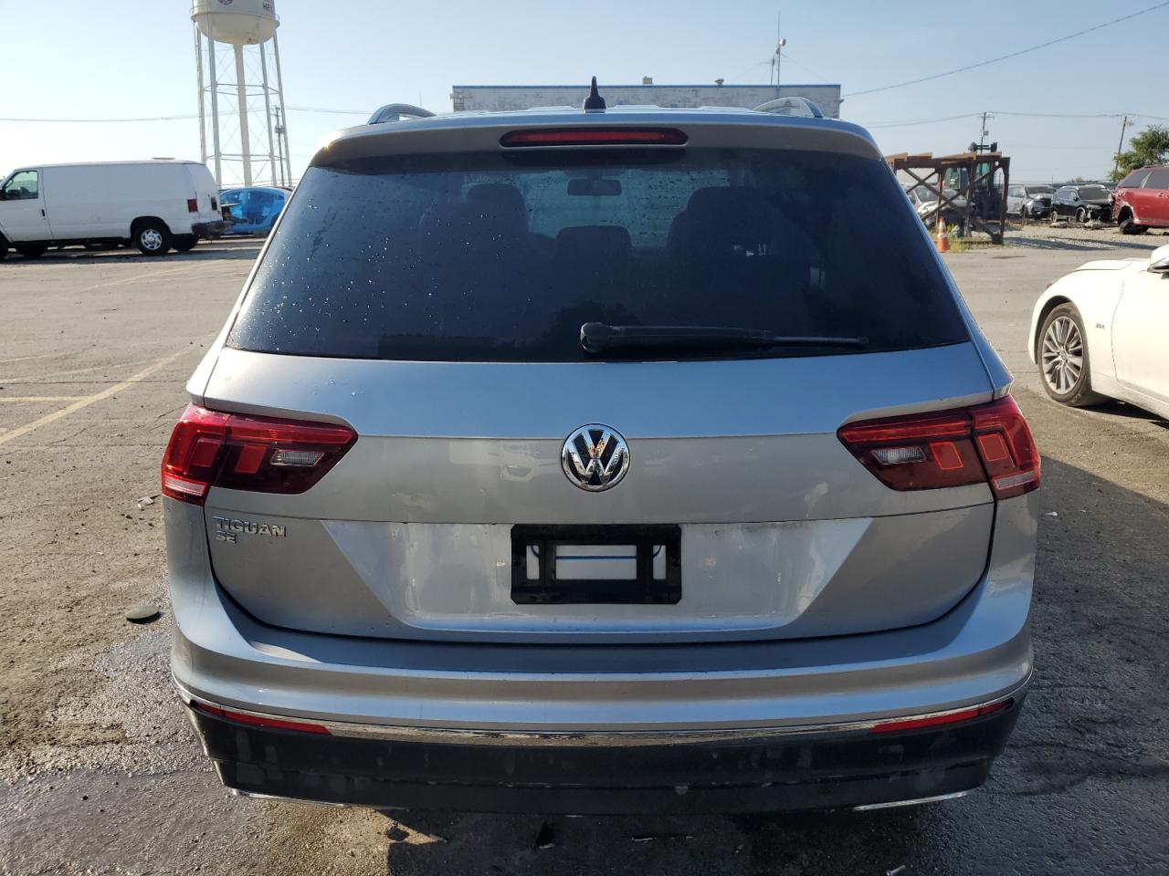 3VV3B7AX1MM112077 2021 Volkswagen Tiguan Se