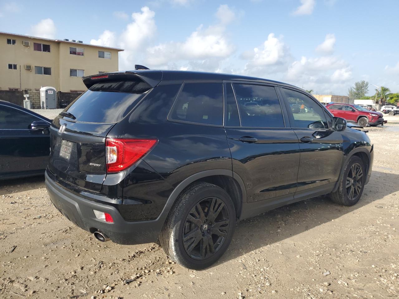 2021 Honda Passport Sport VIN: 5FNYF7H22MB007409 Lot: 74889874