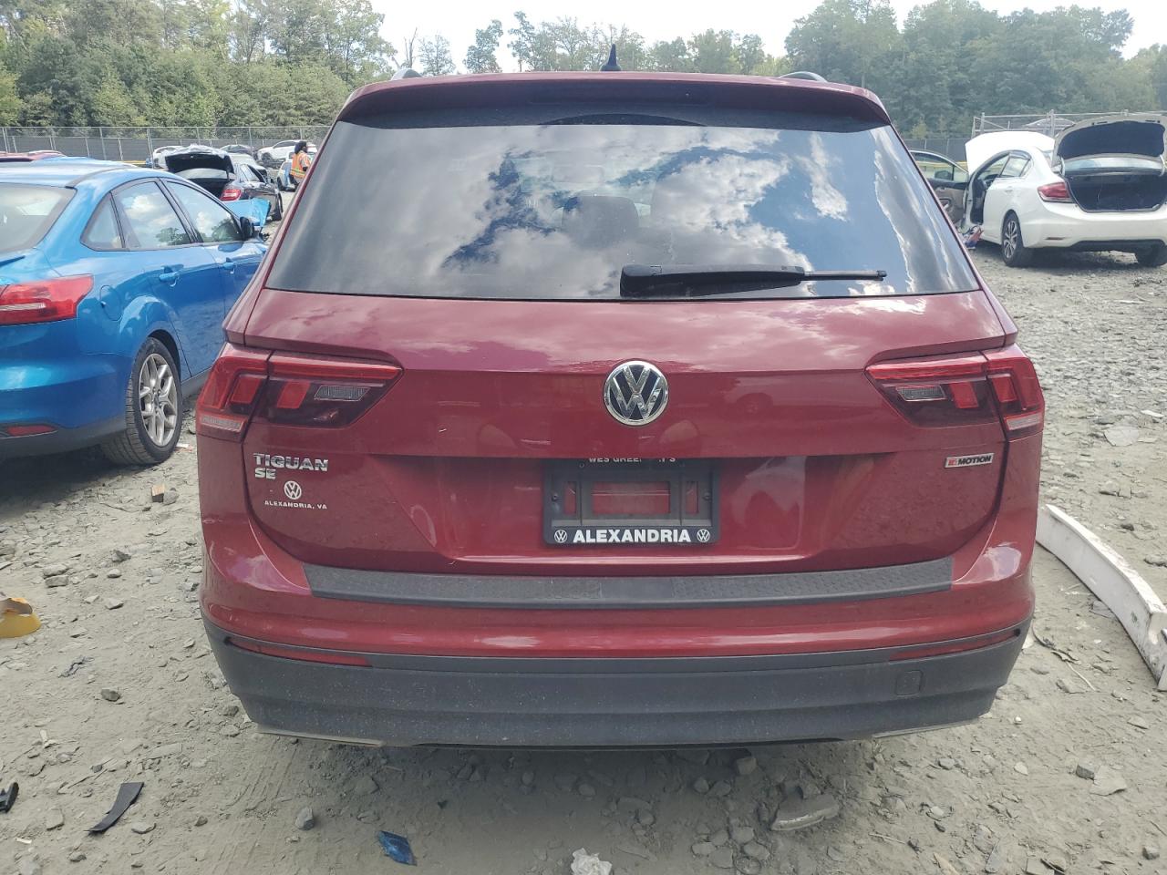 3VV2B7AX3KM162018 2019 Volkswagen Tiguan Se