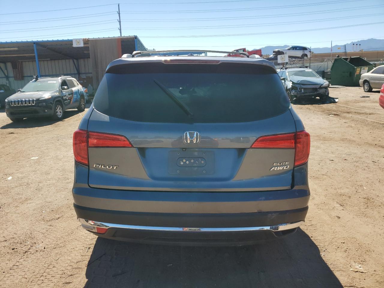 5FNYF6H09GB018923 2016 Honda Pilot Elite