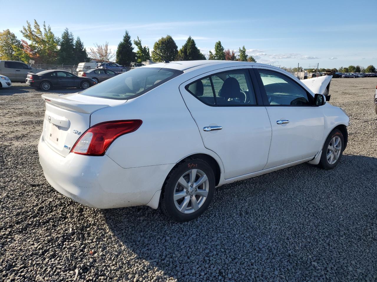 2014 Nissan Versa - Image 3