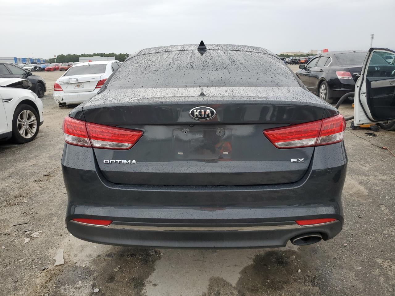 5XXGU4L35GG003095 2016 Kia Optima Ex