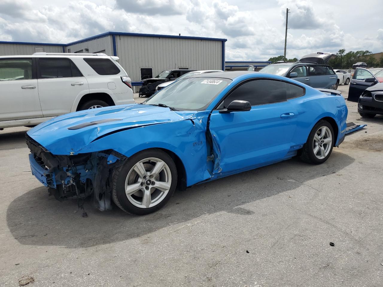 1FA6P8CF8H5340036 2017 FORD MUSTANG - Image 1