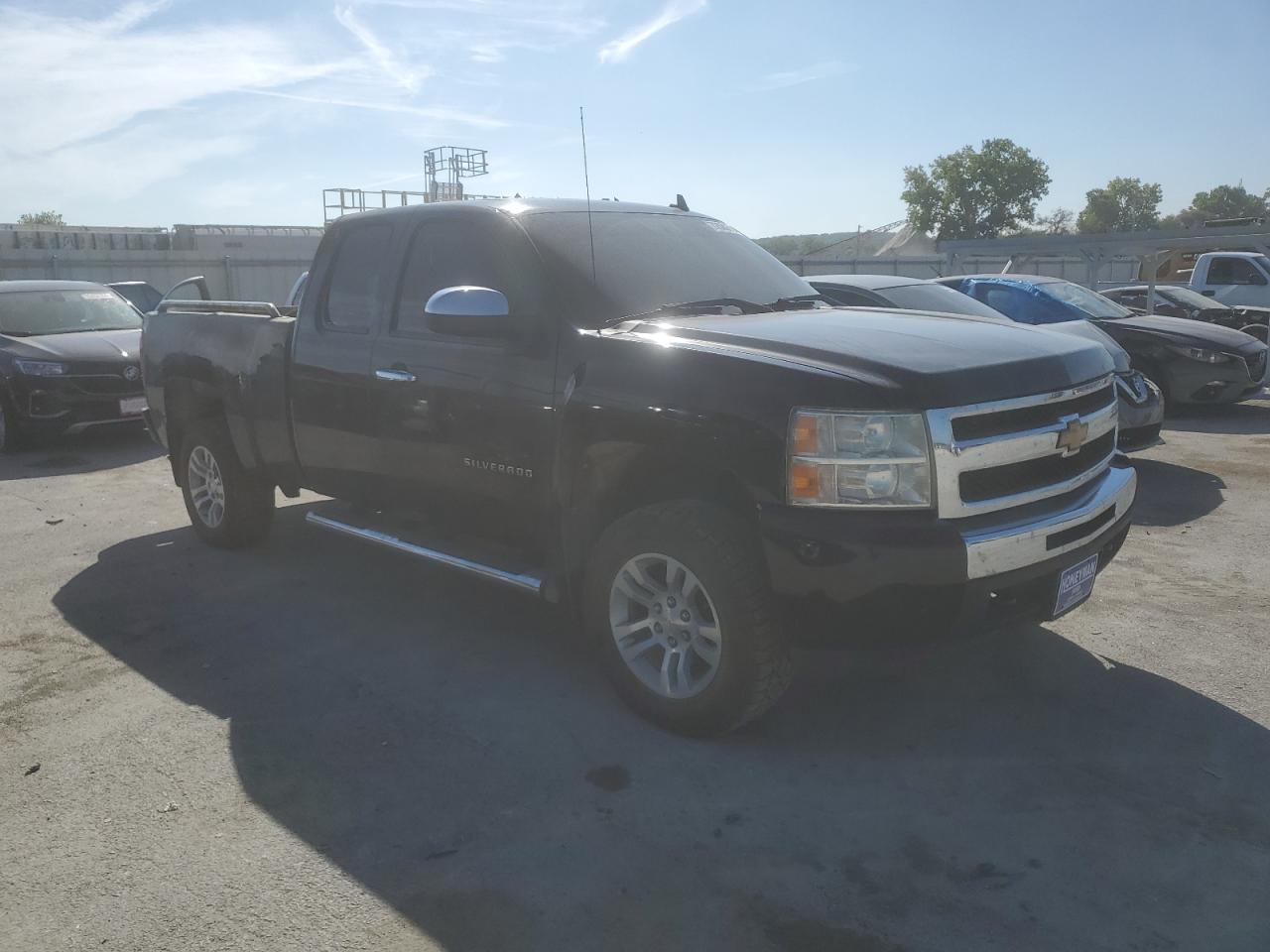 2010 Chevrolet Silverado - Image 4