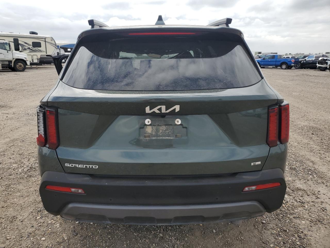 2023 Kia Sorento Ex VIN: 5XYRHDLF8PG196667 Lot: 70858174