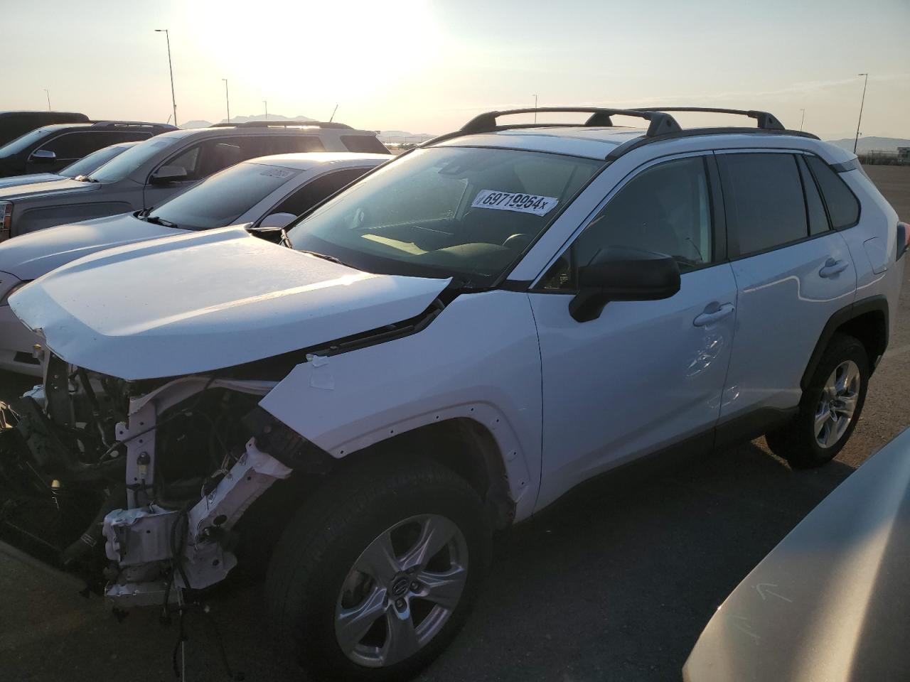 JTMF1RFV0KJ017313 2019 TOYOTA RAV 4 - Image 1