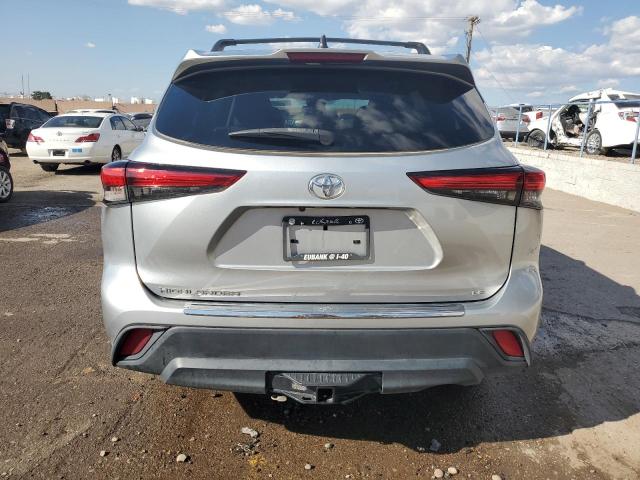  TOYOTA HIGHLANDER 2022 Srebrny