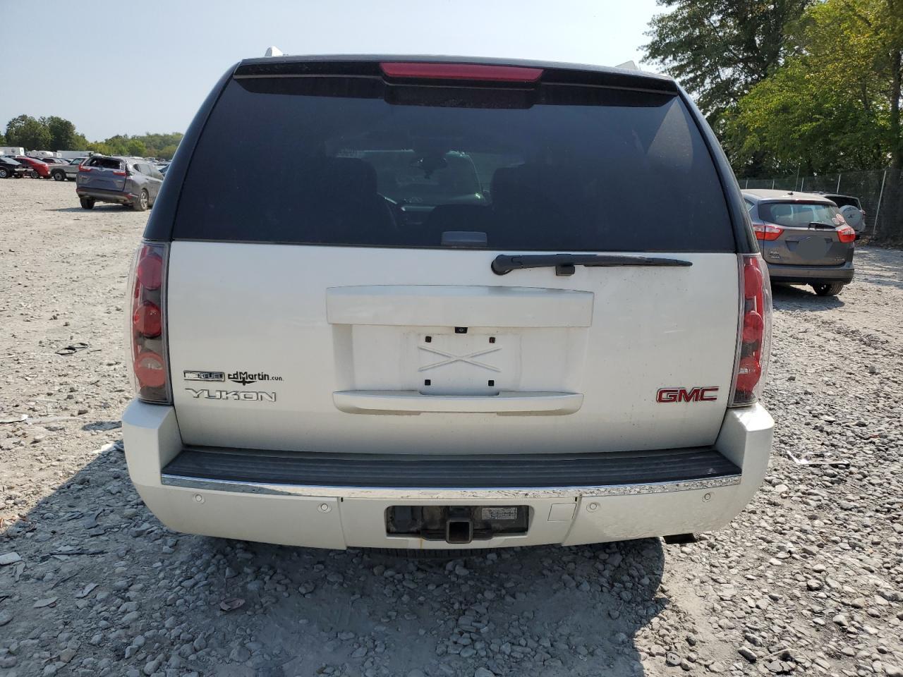 1GKFK03229R241119 2009 GMC Yukon Denali