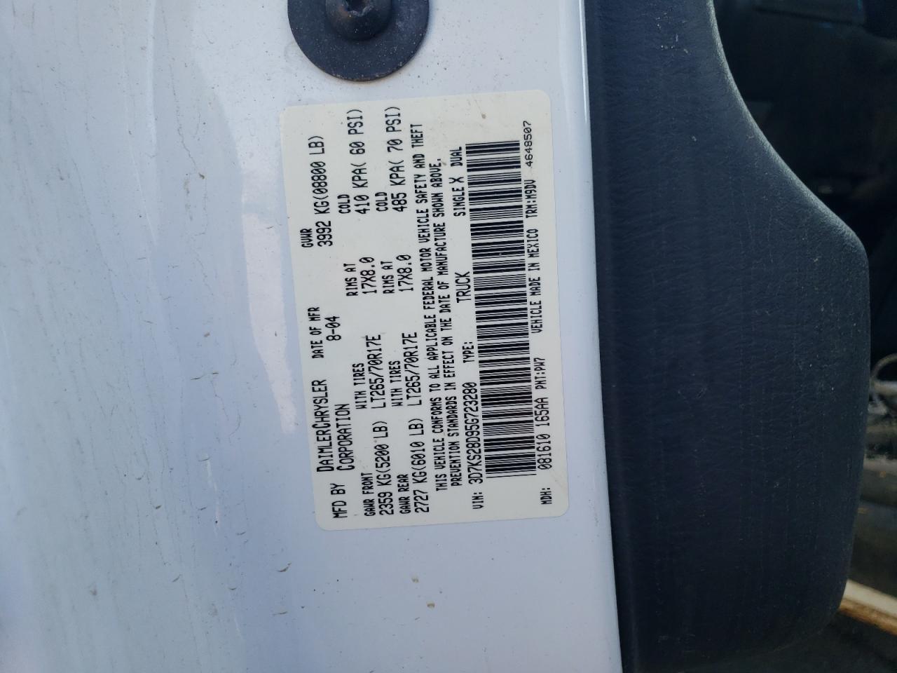2005 Dodge RAM - Image 12