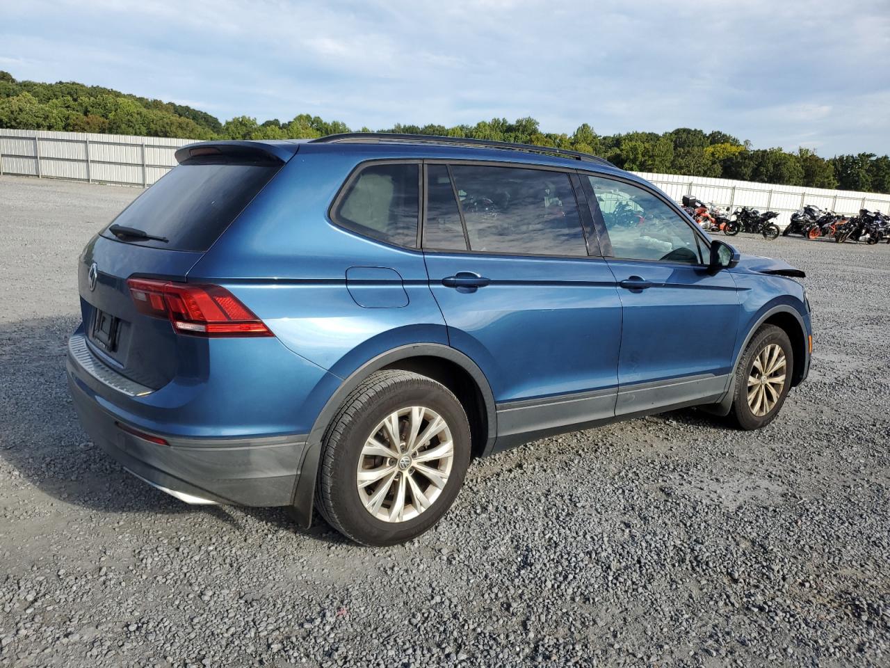 2019 Volkswagen Tiguan S VIN: 3VV0B7AX0KM018448 Lot: 70131334