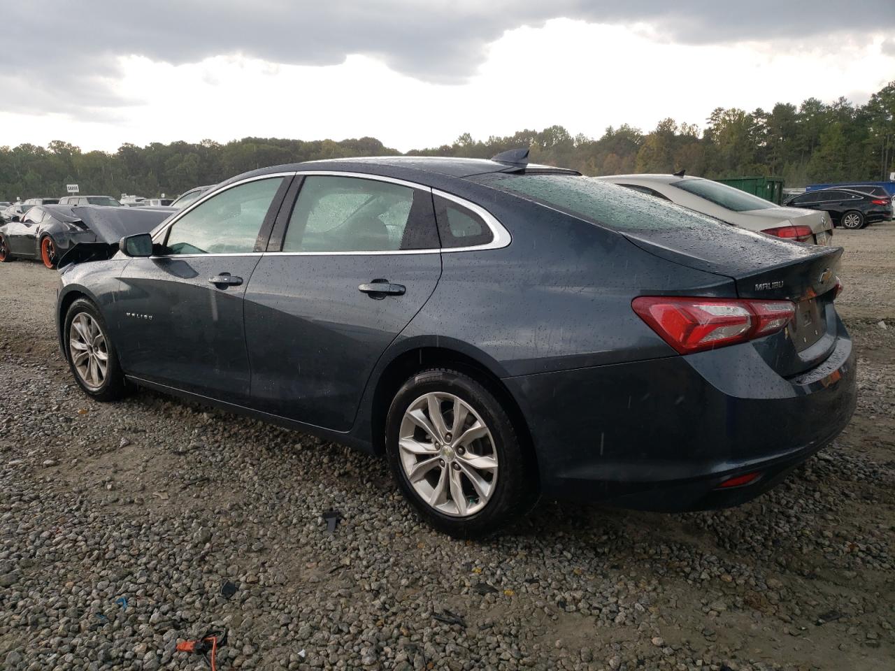 2019 Chevrolet Malibu - Image 2