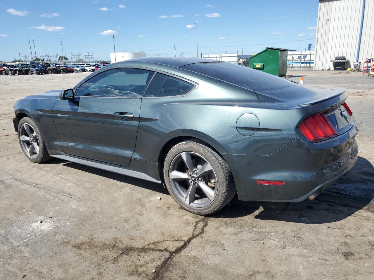 1FA6P8AM1F5321939 2015 Ford Mustang