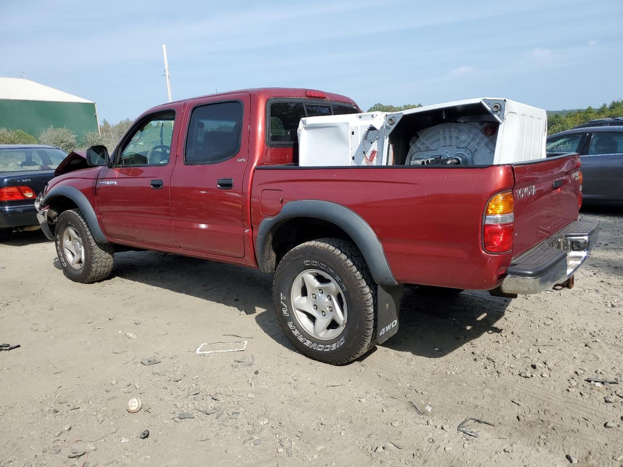 2004 Toyota Tacoma - Image 2
