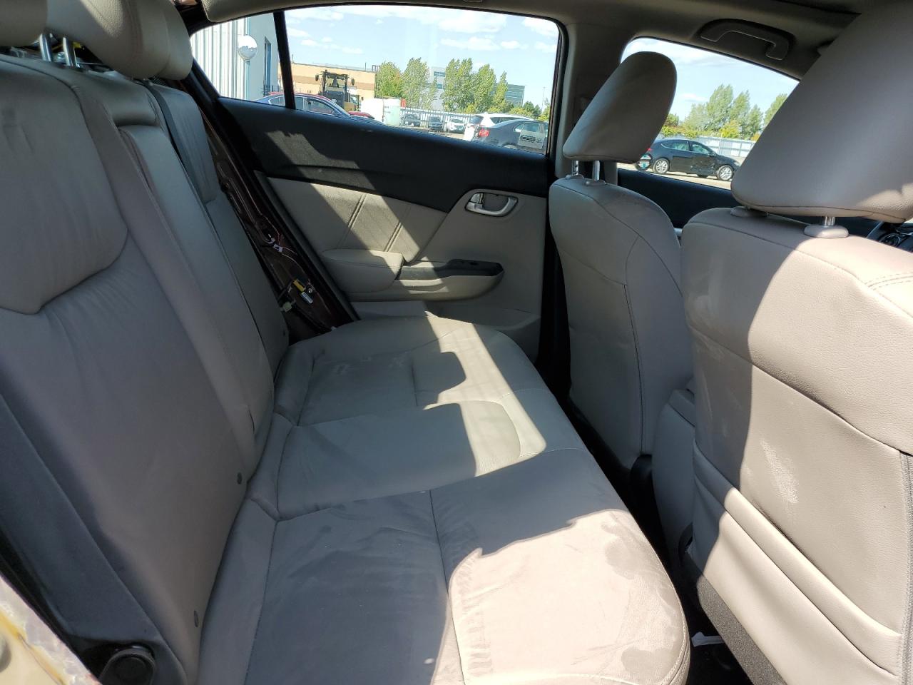 2HGFB2F71FH008733 2015 Honda Civic Se