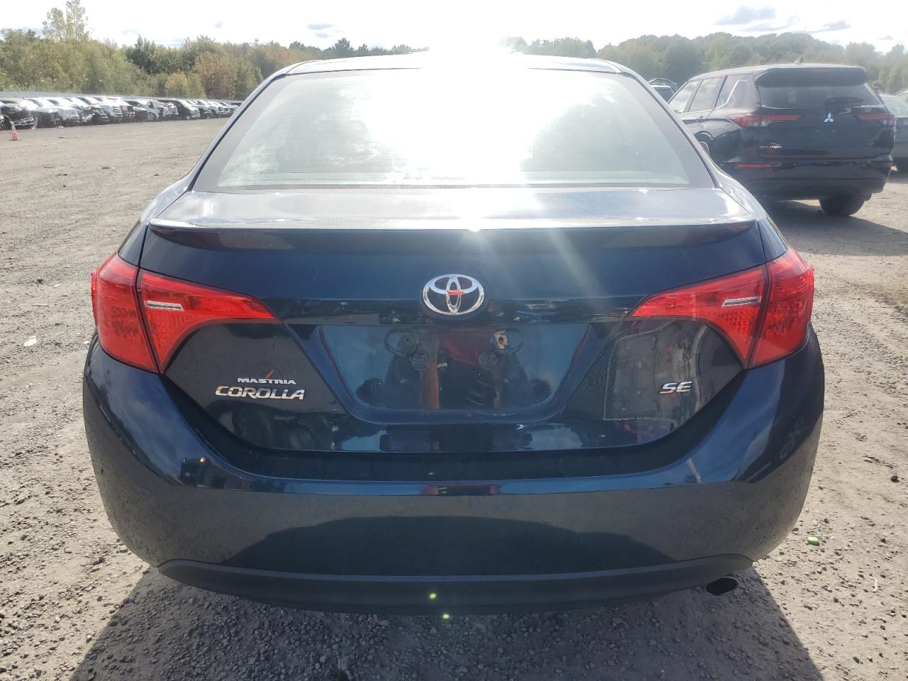 2018 Toyota Corolla L VIN: 2T1BURHE5JC051454 Lot: 73216734