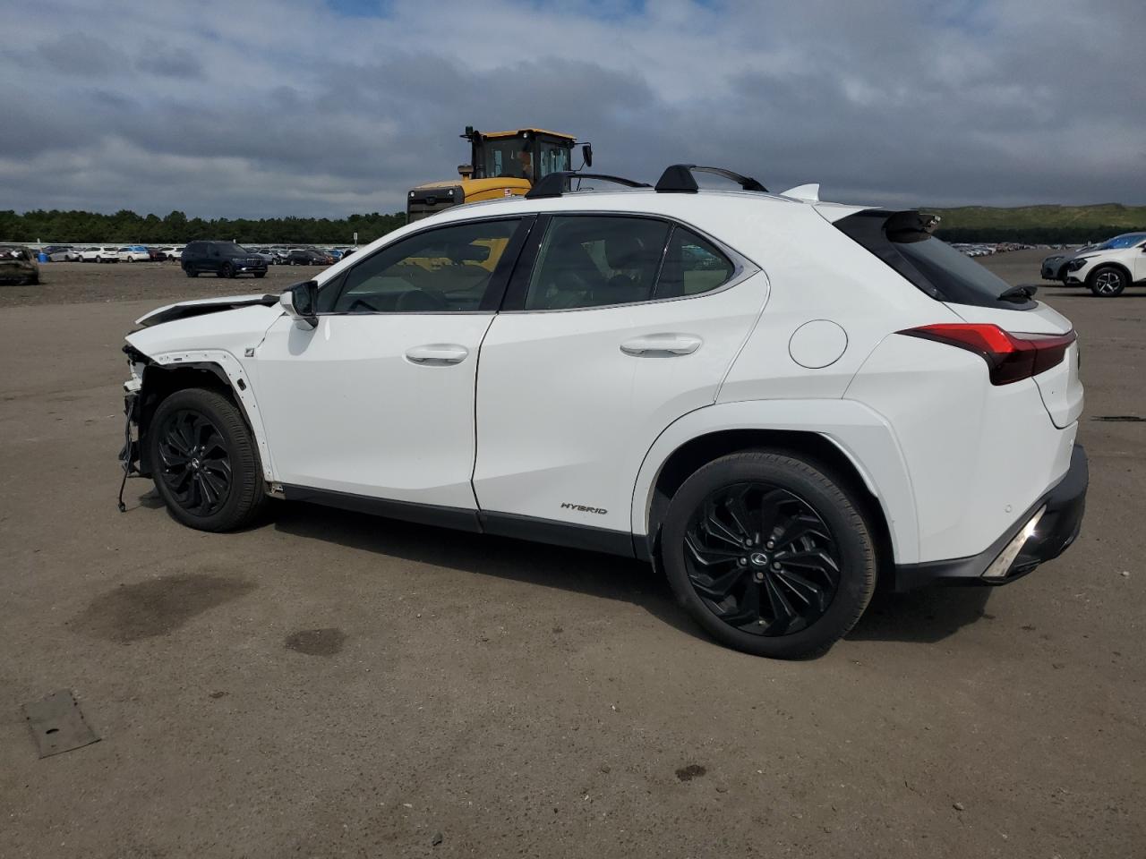 JTHR9JBH9N2060634 2022 LEXUS UX - Image 2