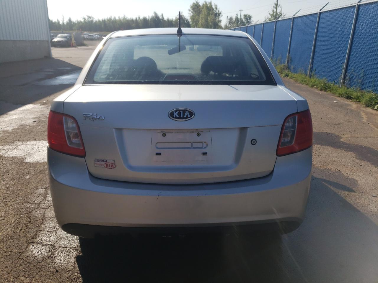 KNADH4B32B6915275 2011 Kia Rio Base