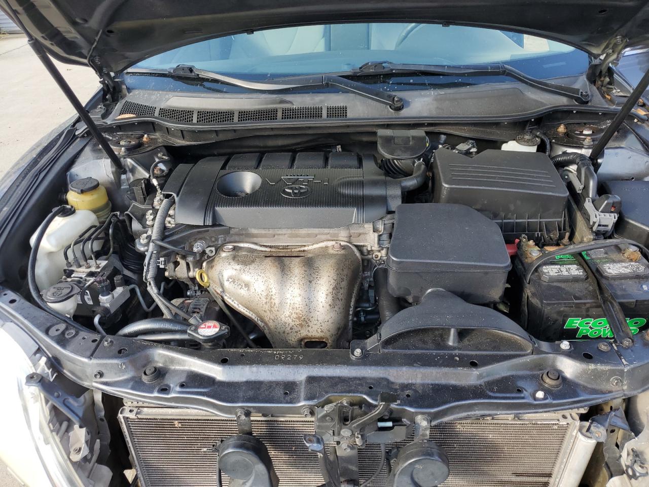 2010 Toyota Camry - Image 12