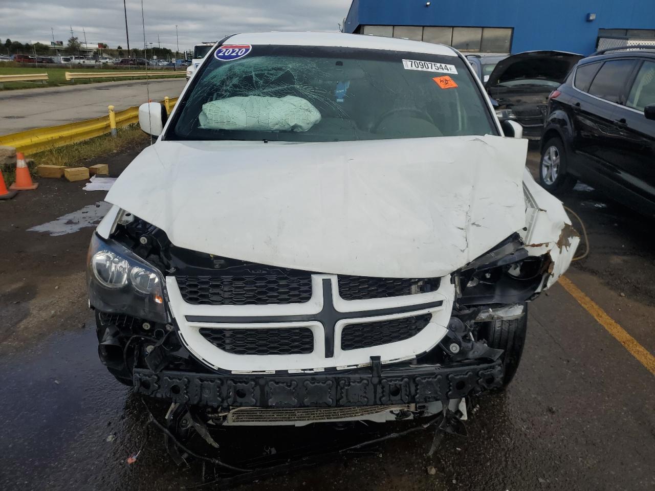 2020 Dodge Caravan - Image 5