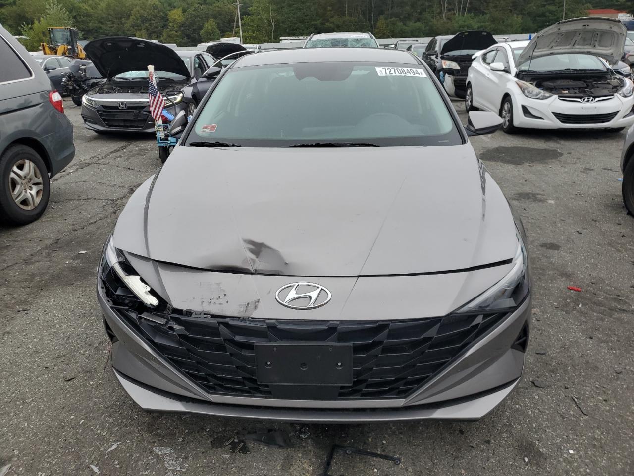 2023 Hyundai Elantra - Image 5