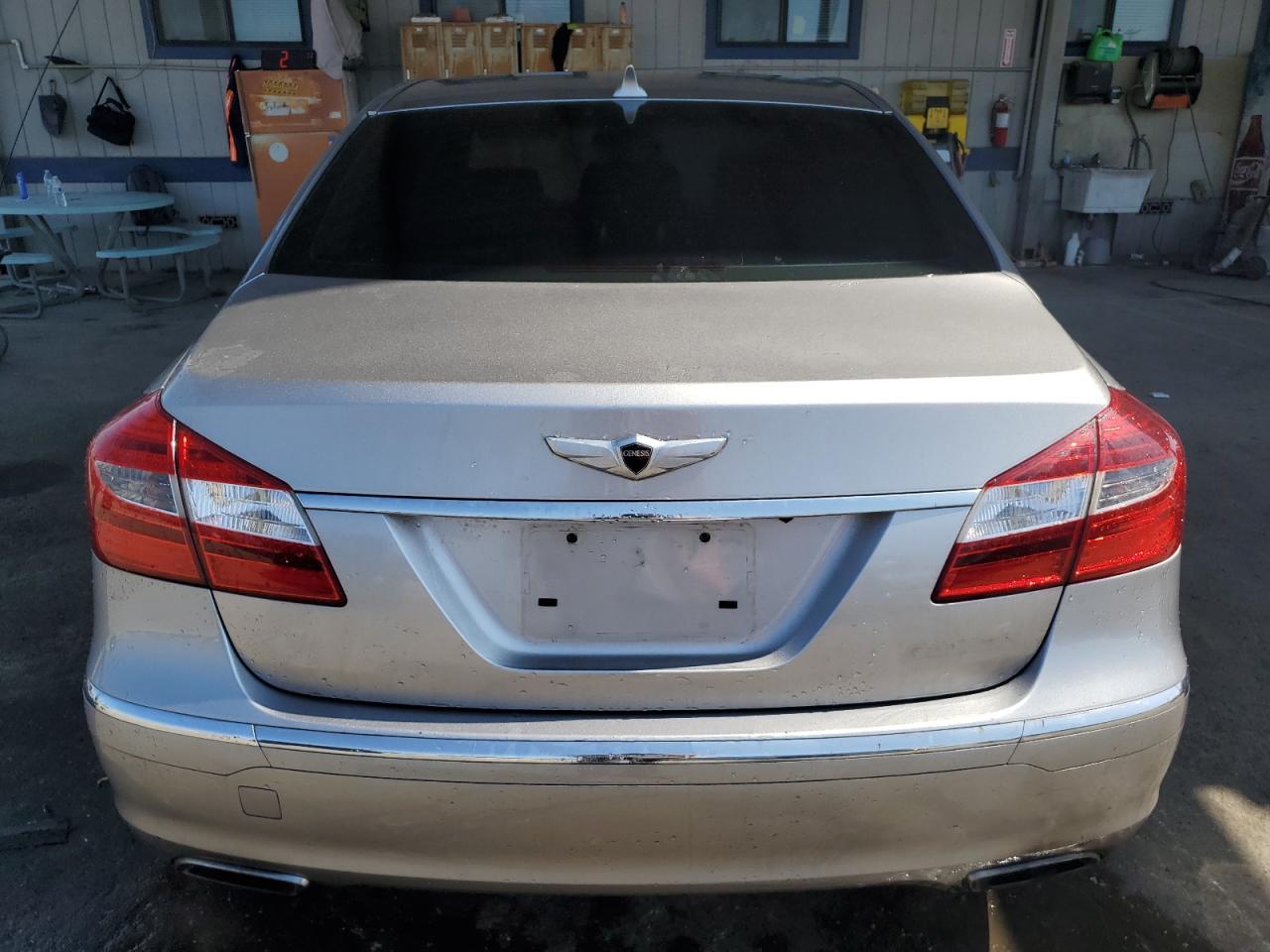 2013 Hyundai Genesis 3.8L VIN: KMHGC4DD1DU248388 Lot: 73746584