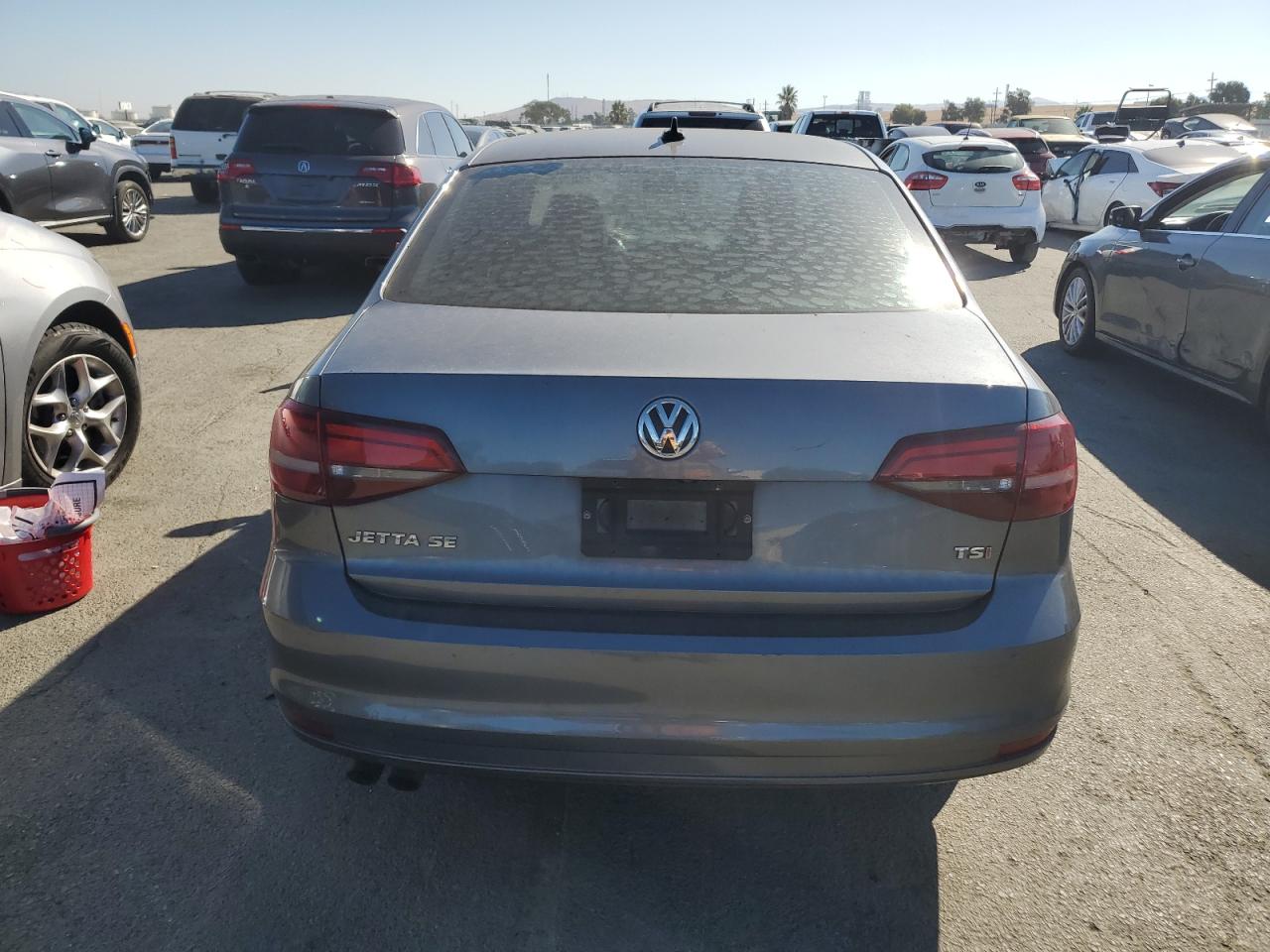 3VWD67AJ8GM239395 2016 Volkswagen Jetta Se