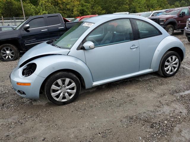 2010 Volkswagen New Beetle 