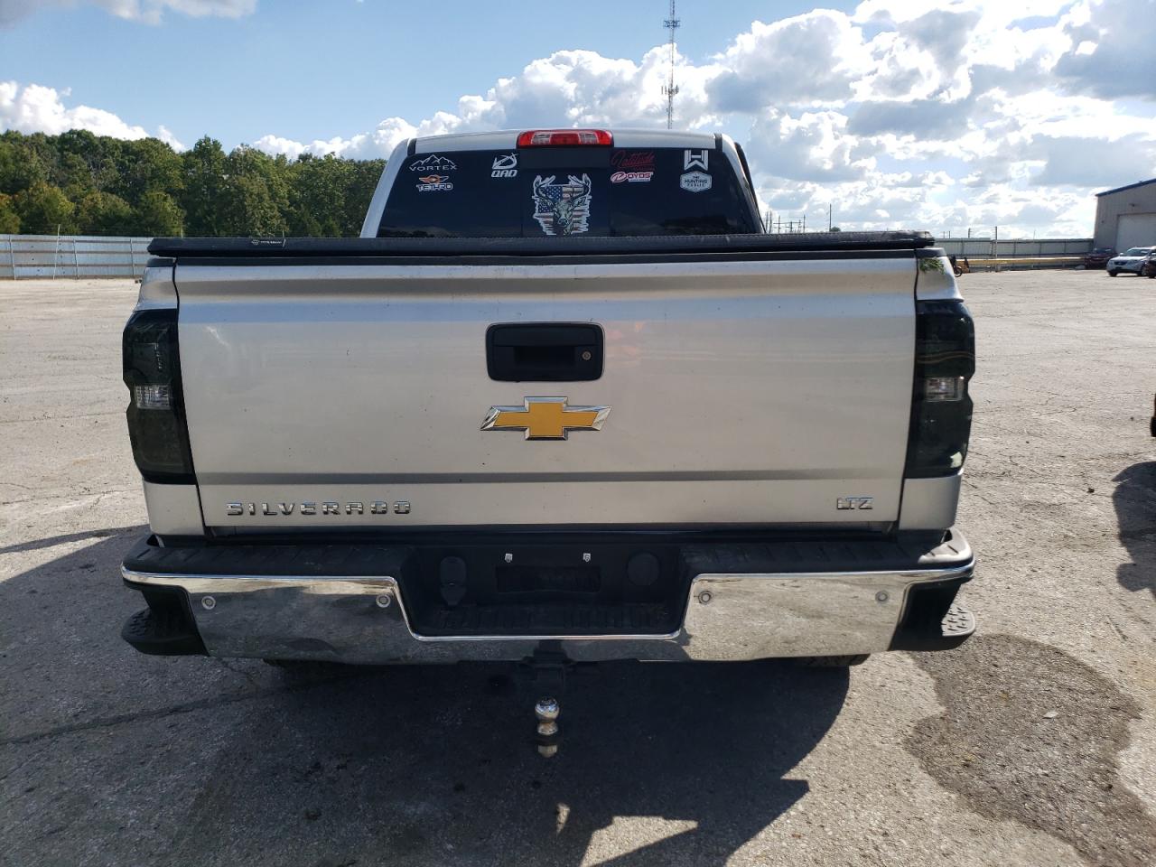 2014 Chevrolet Silverado - Image 6