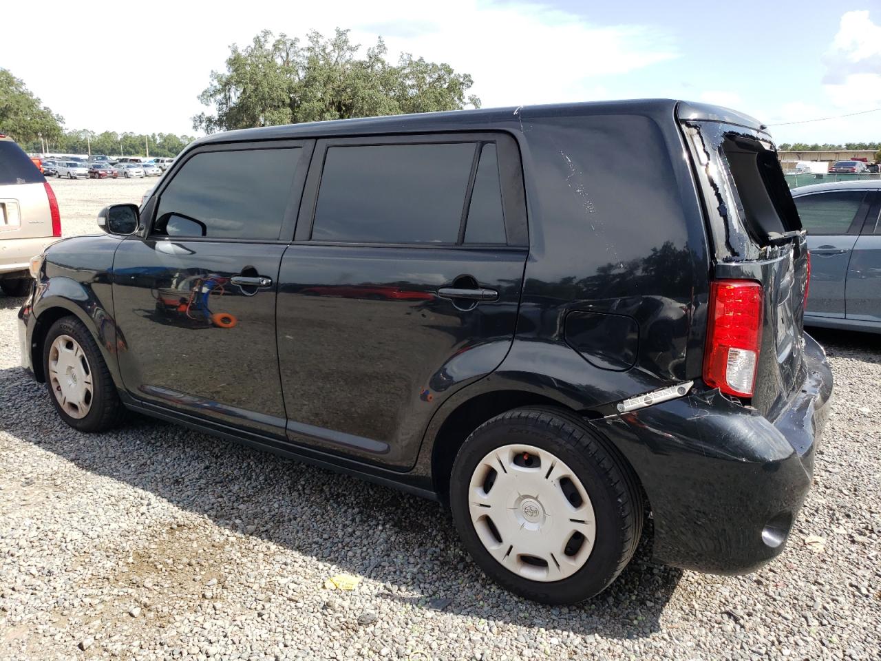 2011 Toyota xB - Image 2