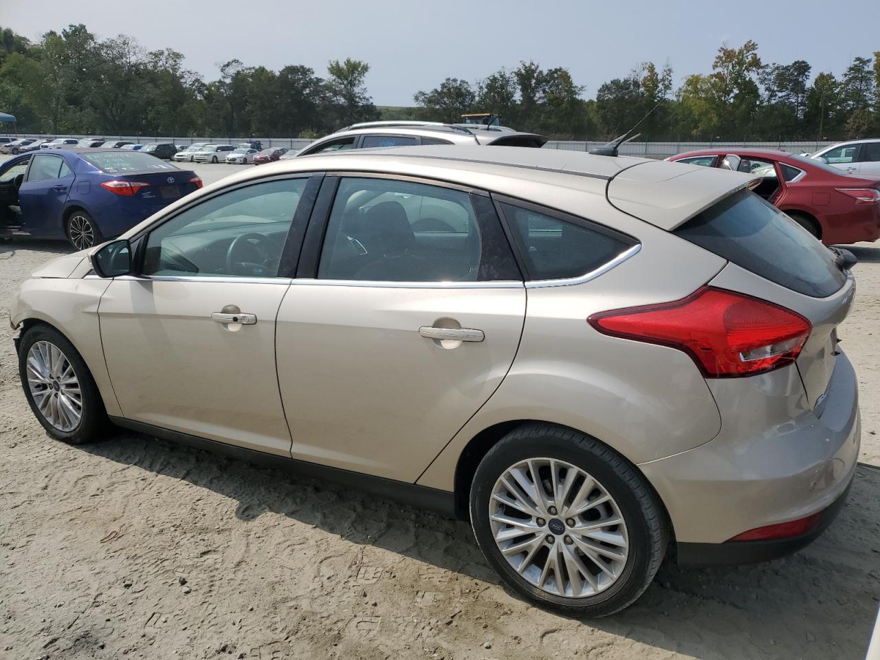 1FADP3N24HL337411 2017 FORD FOCUS - Image 2