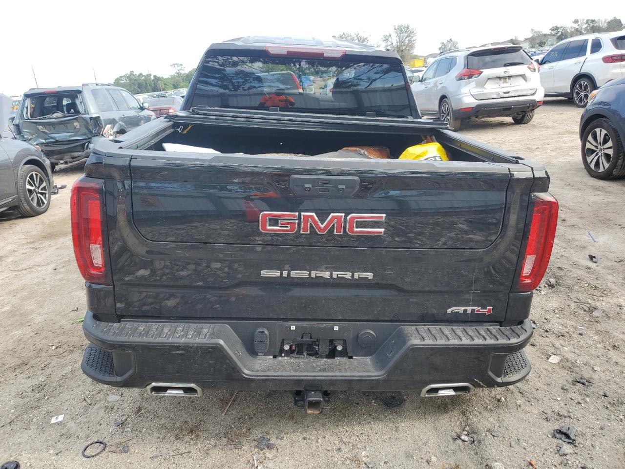 2022 GMC Sierra K1500 At4 VIN: 3GTUUEET2NG515557 Lot: 71453624