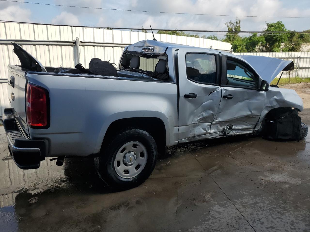 2020 Chevrolet Colorado - Image 3