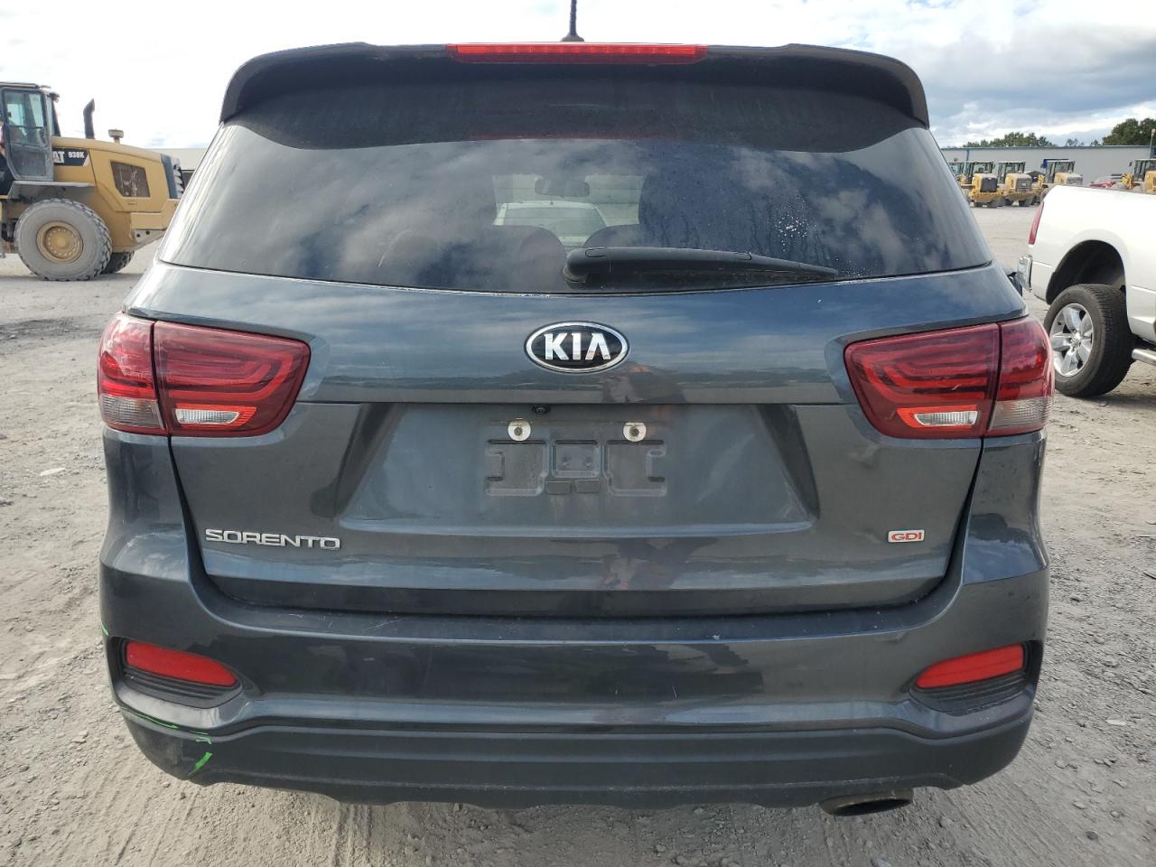 2020 Kia Sorento L VIN: 5XYPG4A39LG664905 Lot: 71171264