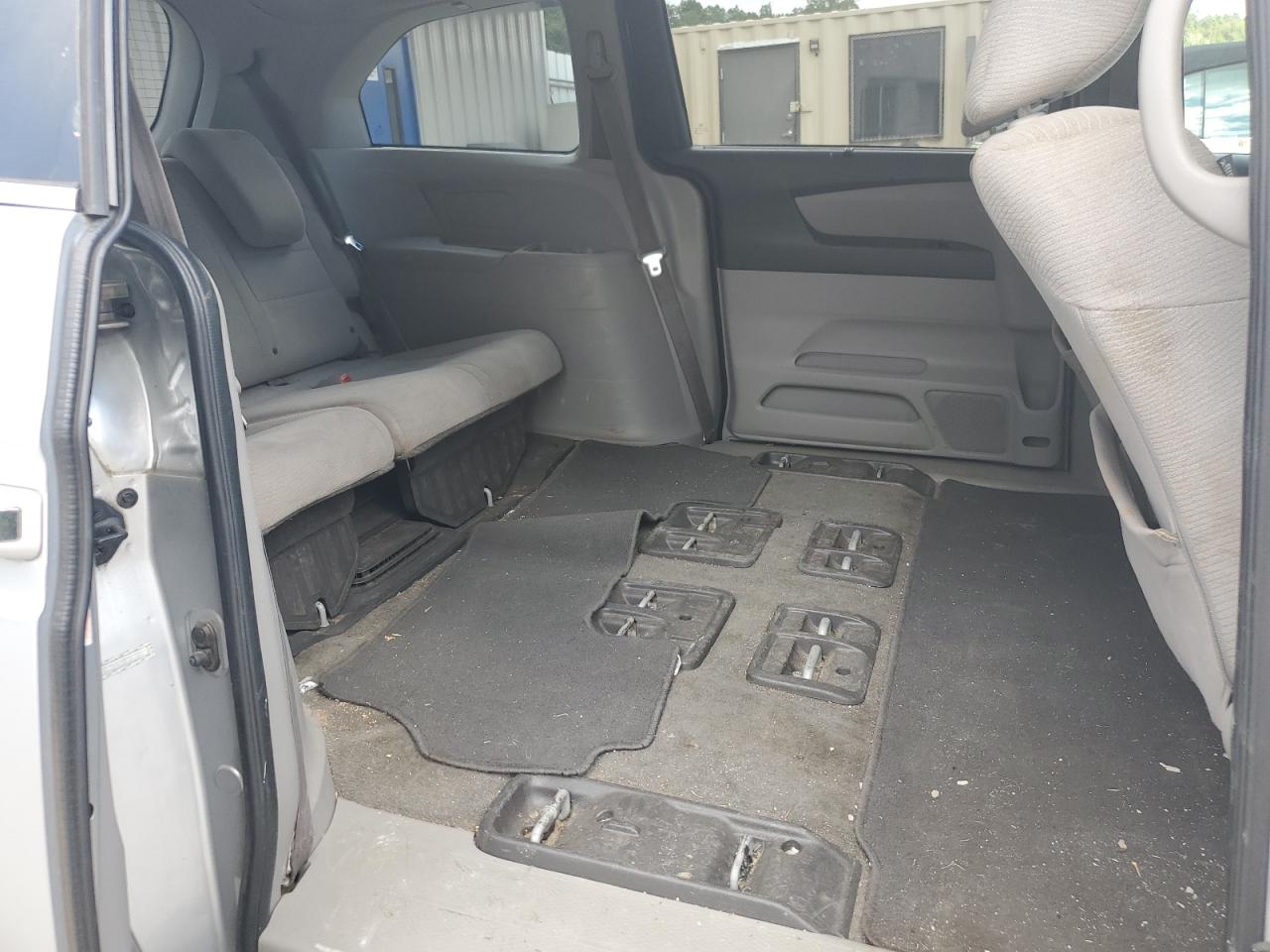2011 Honda Odyssey - Image 11