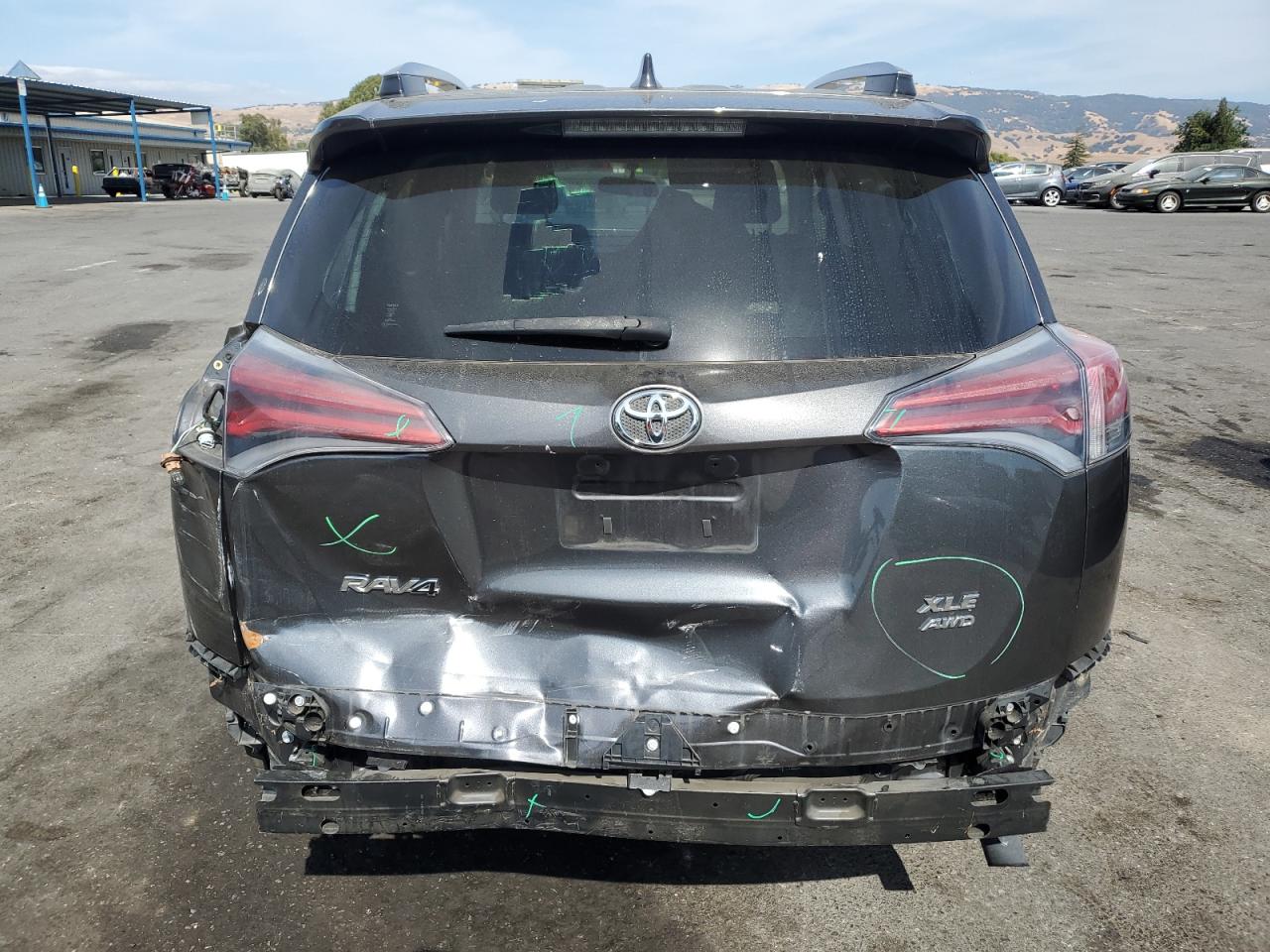 2016 Toyota Rav4 Xle VIN: JTMRFREV4GD192119 Lot: 70031984