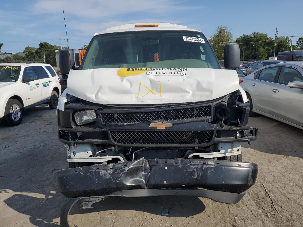 2017 Chevrolet Express - Image 5