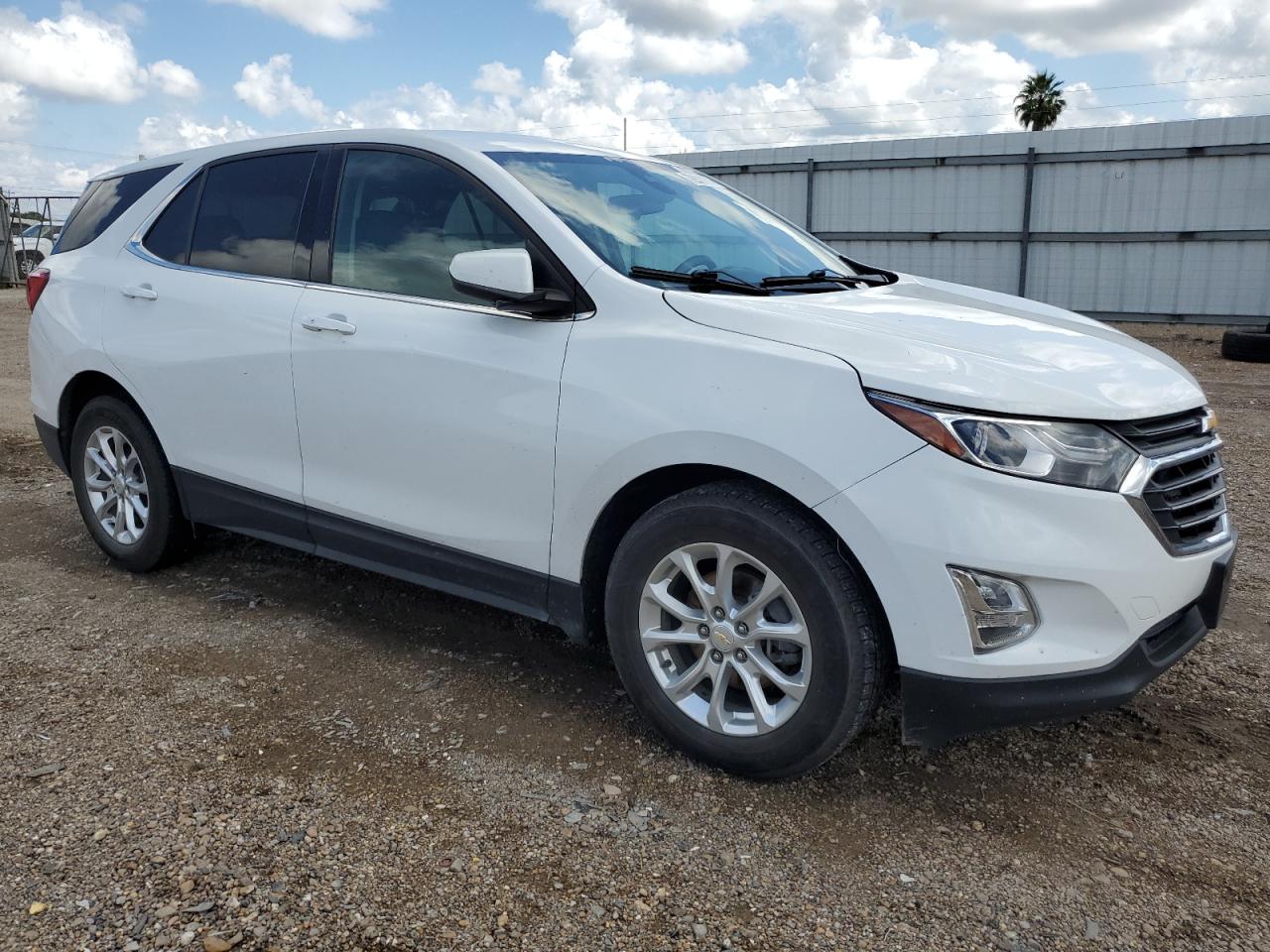 2020 Chevrolet Equinox - Image 4
