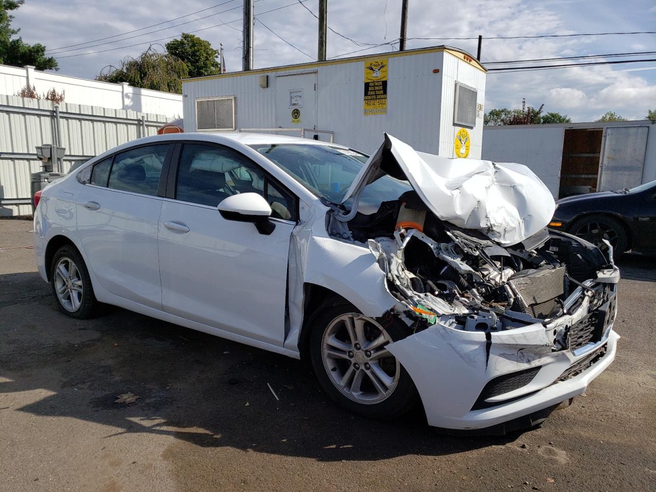 2017 Chevrolet Cruze - Image 4