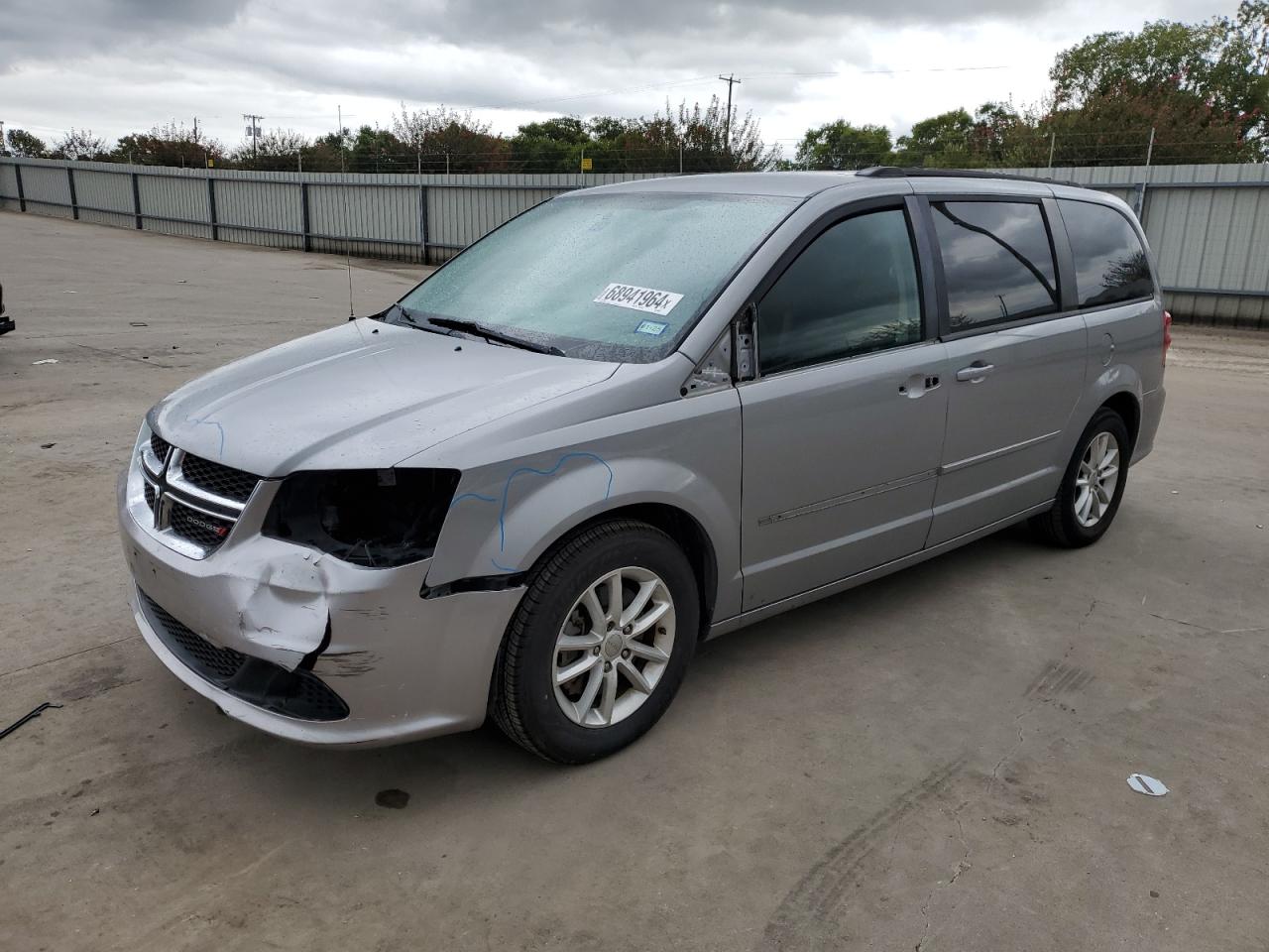 2016 Dodge Caravan - Image 1