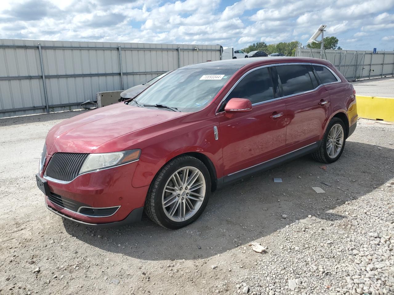 2014 Lincoln MKT - Image 1