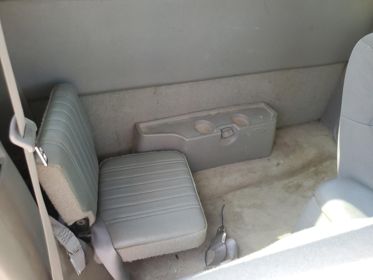 2003 Chevrolet S-10 Pickup - Image 11