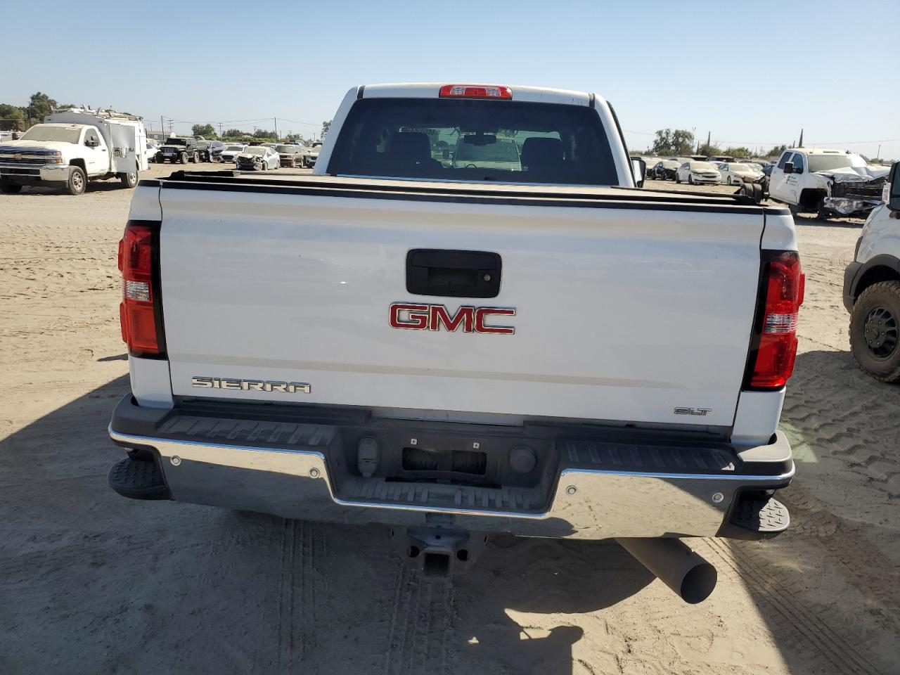 1GT12TEY7HF231579 2017 GMC Sierra K2500 Slt