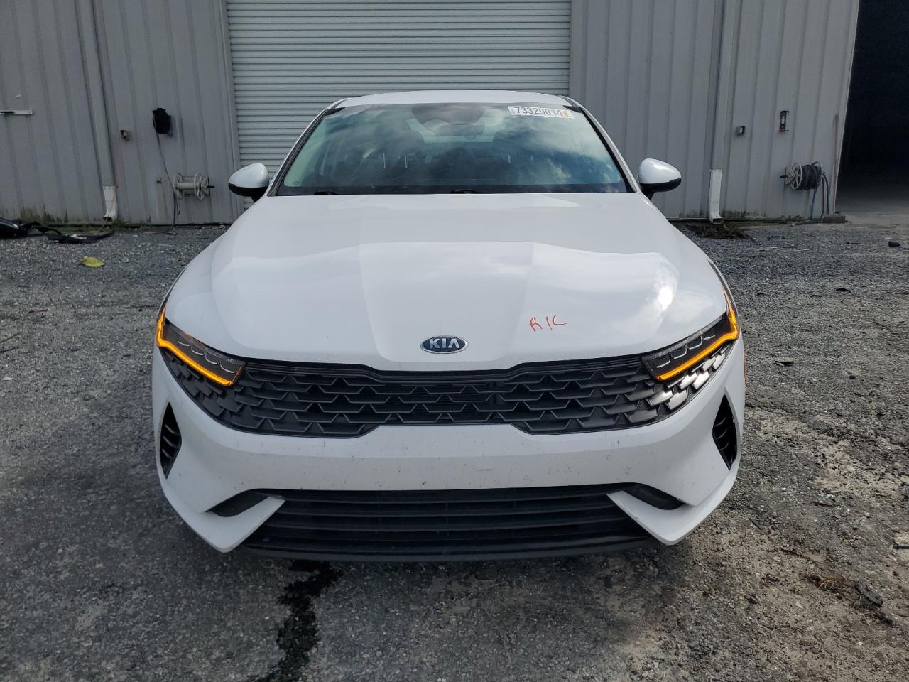 2021 Kia K5 - Image 5