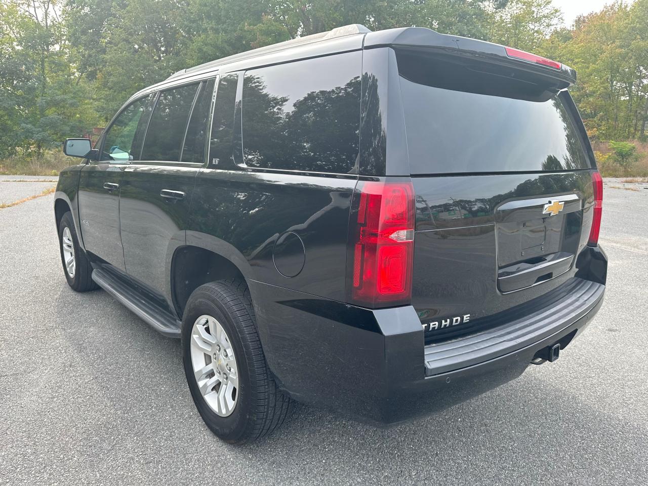 2017 Chevrolet Tahoe K1500 Lt VIN: 1GNSKBKC2HR338620 Lot: 72429294