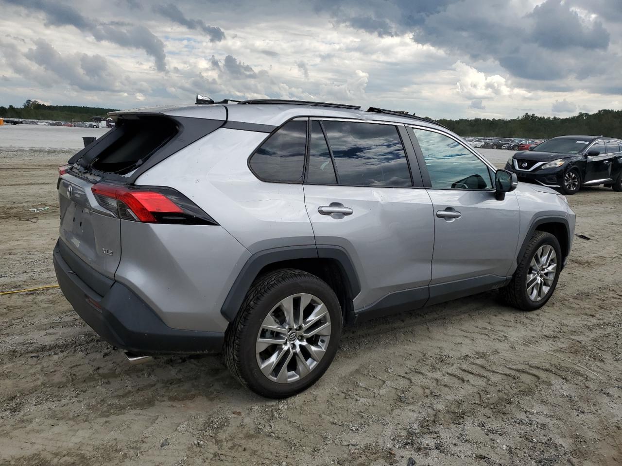 2020 Toyota RAV 4 - Image 3