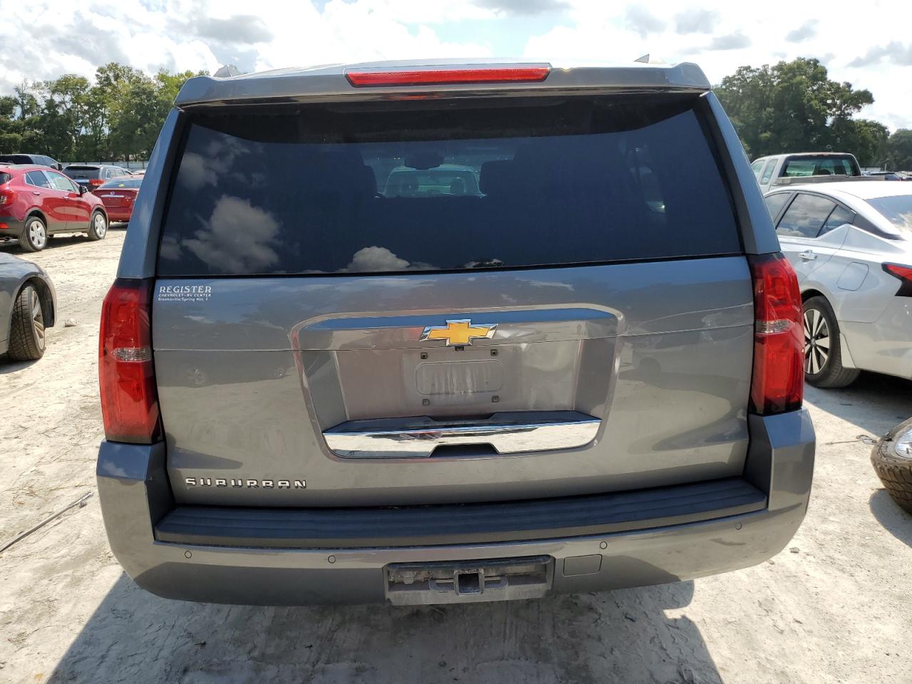 1GNSCHKC5JR203220 2018 Chevrolet Suburban C1500 Lt