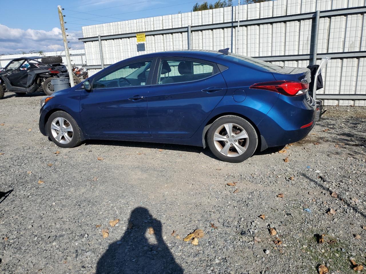 5NPDH4AE9GH678626 2016 HYUNDAI ELANTRA - Image 2