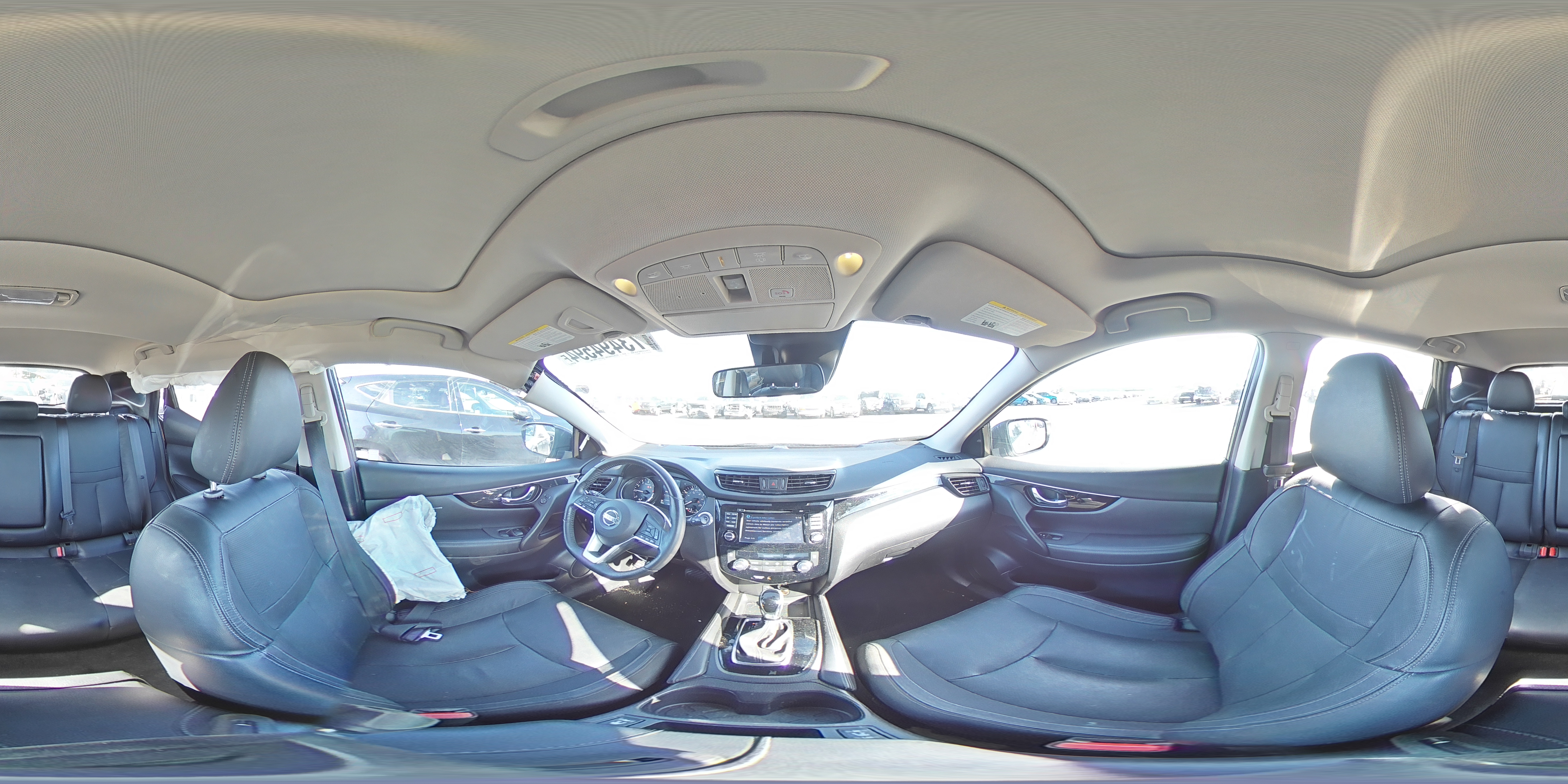 2017 Nissan Rogue - Image 13