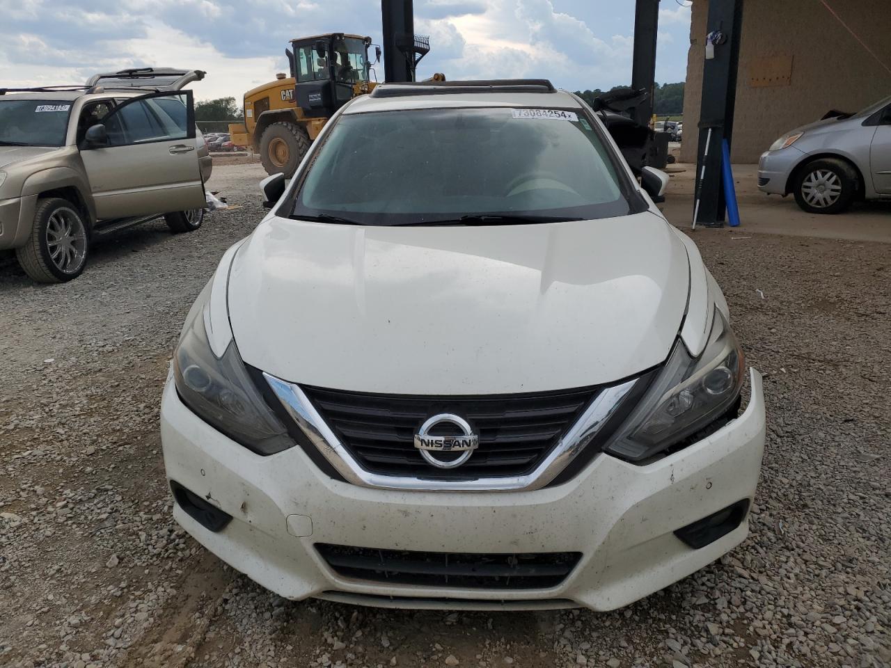 2016 Nissan Altima - Image 5